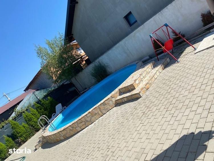Casă cu 4 camere cu Teren 105 Mp în Cocorăștii Colț