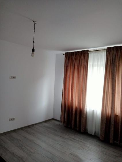 Apartament cu 2 camere semidecomandat în Precista
