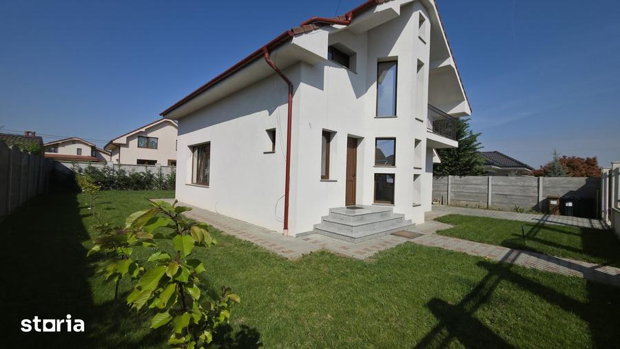 Casă cu 3 camere cu Teren 438 Mp în Centura
