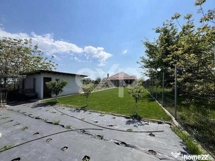 Casă cu 4 camere cu Teren 1000 Mp în Grădiștea