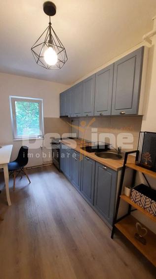 Apartament cu 2 camere semidecomandat în Complex Studențesc