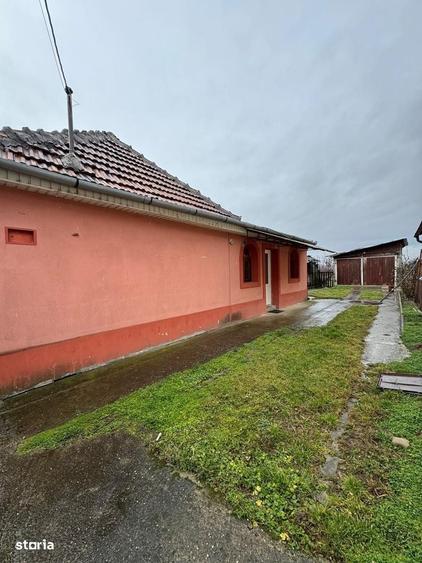 Casă cu 3 camere în Tămășeu