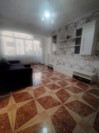 Apartament cu 2 camere semidecomandat, mobilat în Vălenii de Munte