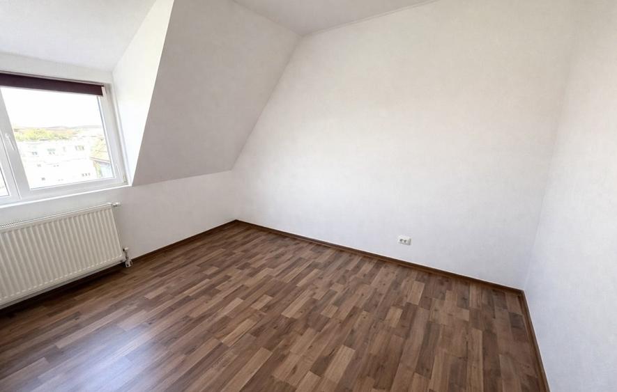 Apartament cu 3 camere Calea Lipovei - 6