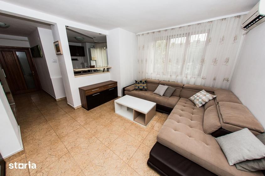 Apartament cu 3 camere decomandat în Gara de Nord