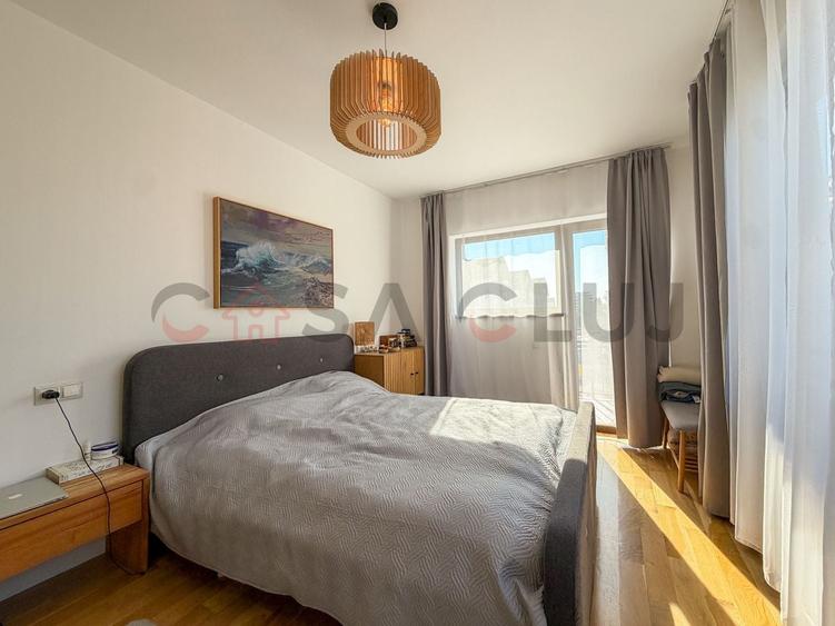 Apartament cu 3 camere semidecomandat, mobilat în Bună Ziua