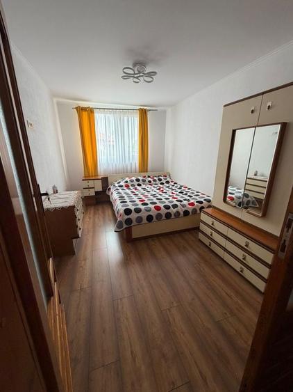 Casă cu 3 camere cu Teren 50 Mp în Moșnița Nouă
