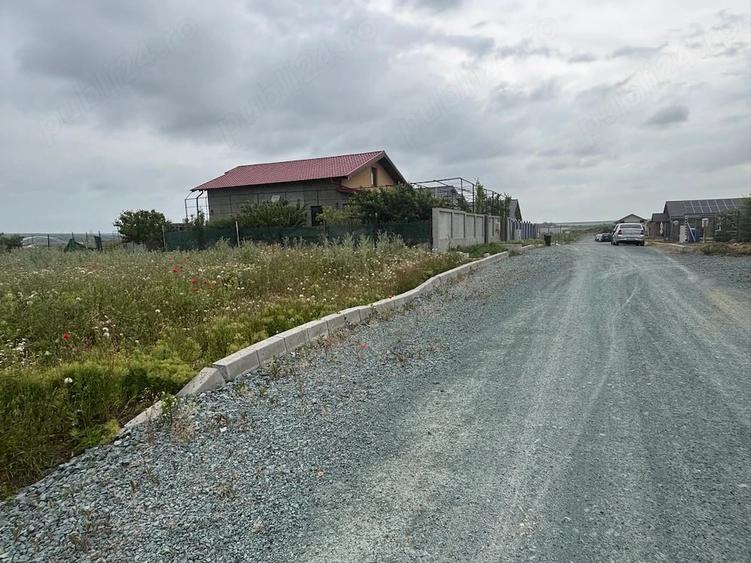 Teren de 500 mp, în Poarta Albă