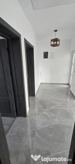 Casă cu 3 camere cu Teren 300 Mp în Noua