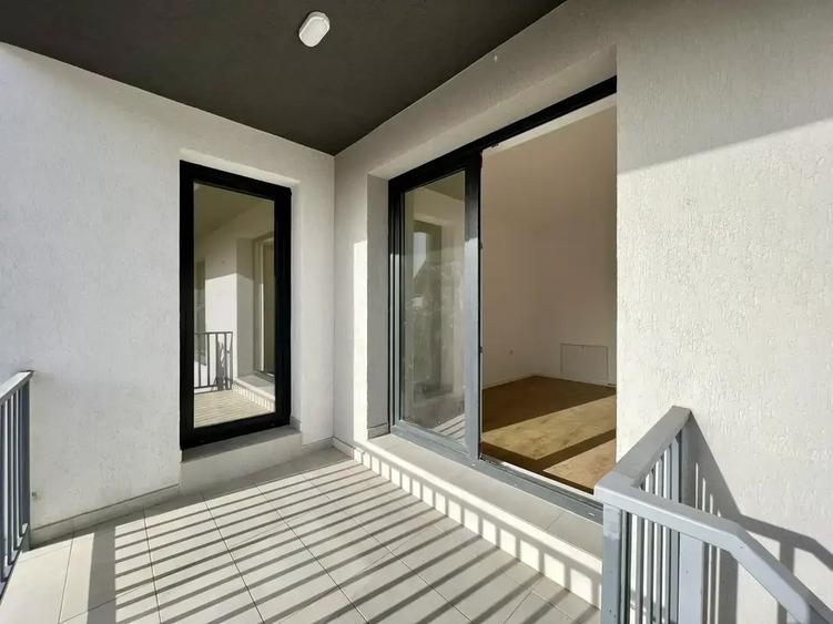 Apartament cu 3 camere decomandat în Theodor Pallady