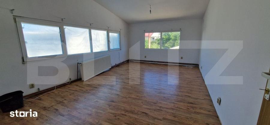 Spațiu comercial, de 300 mp, în Bariera Vâlcii