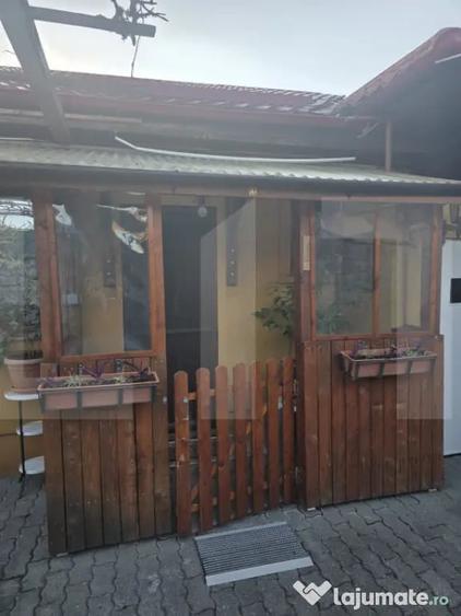 Casă cu 4 camere cu Teren 375 Mp în Central
