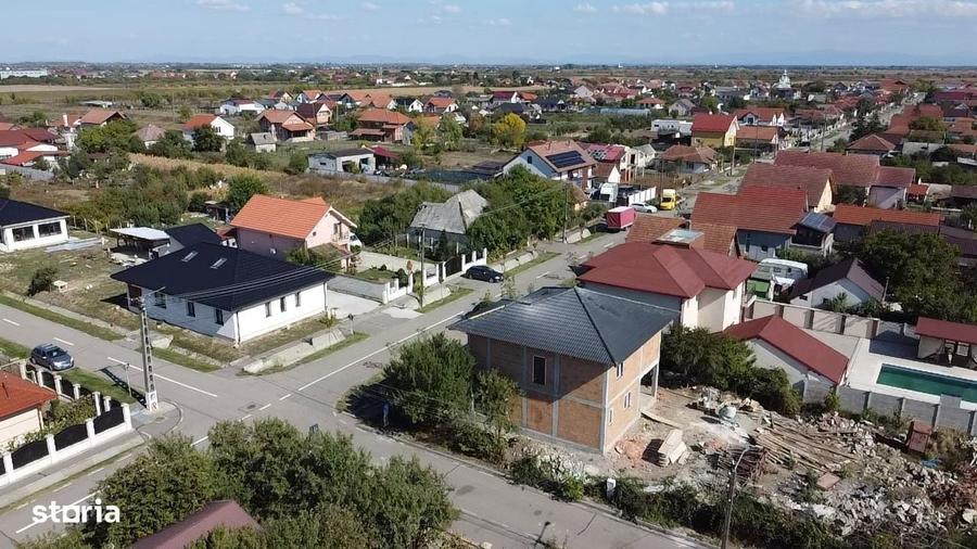 Casă cu 4 camere în Amați