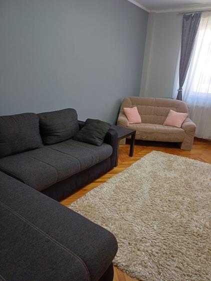 Apartament cu 2 camere decomandat în Slătinioara