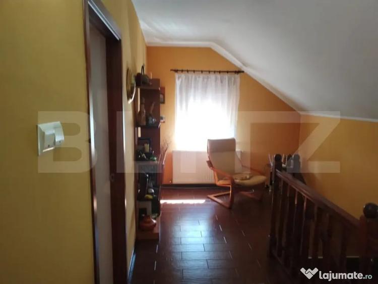 Casă cu 4 camere cu Teren 1241 Mp în Amați