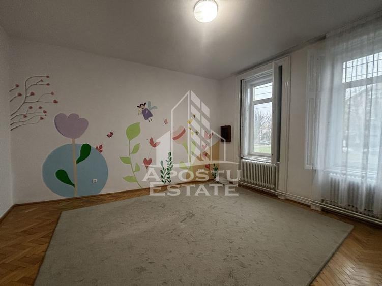Casă cu 5 camere cu Canalizare în Lunei