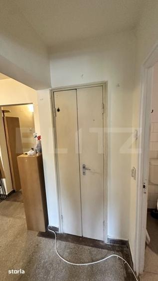 Apartament cu 4 camere decomandat în Central