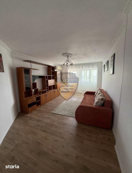 Apartament cu 3 camere decomandat, mobilat în Gara