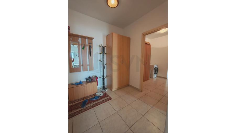 Apartament cu 2 camere semidecomandat, mobilat în Nord
