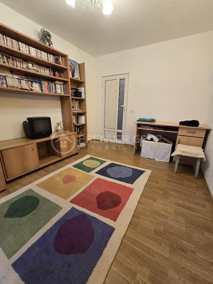 Apartament cu 3 camere decomandat în Păcurari