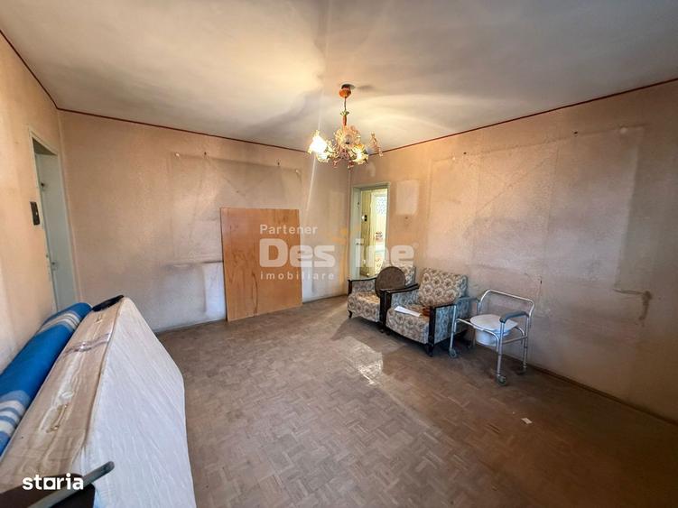 Apartament cu 3 camere în Ciupercenii Noi