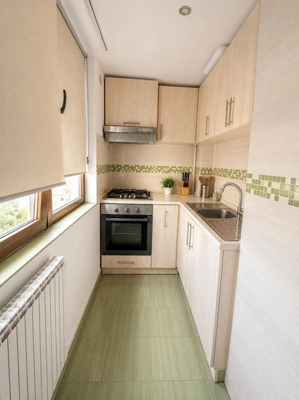 Apartament cu 3 camere decomandat în Câmpului
