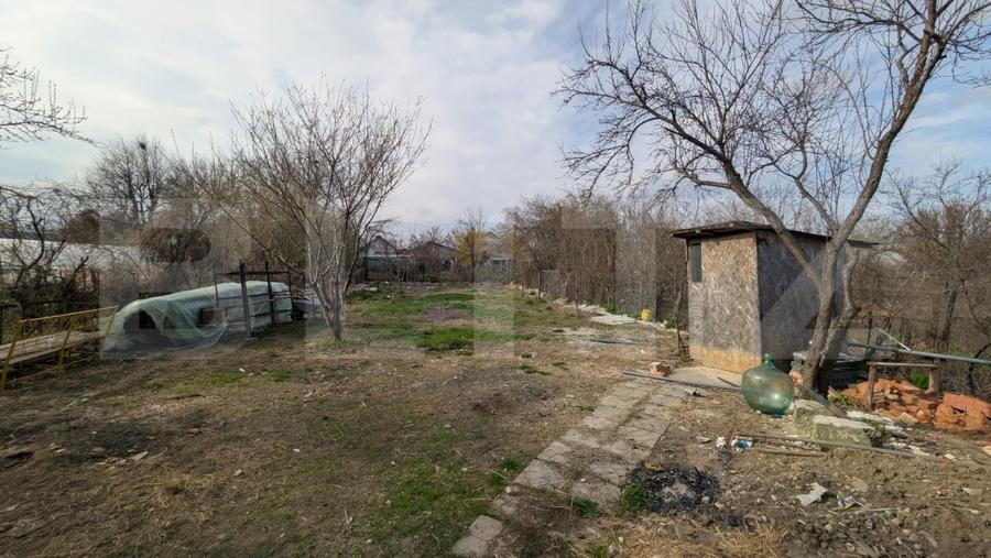 Casă individuală cu 4 camere cu Canalizare în Exterior Est