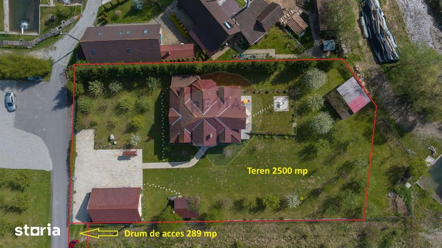 Casă cu Teren 2789 Mp în Râșnov