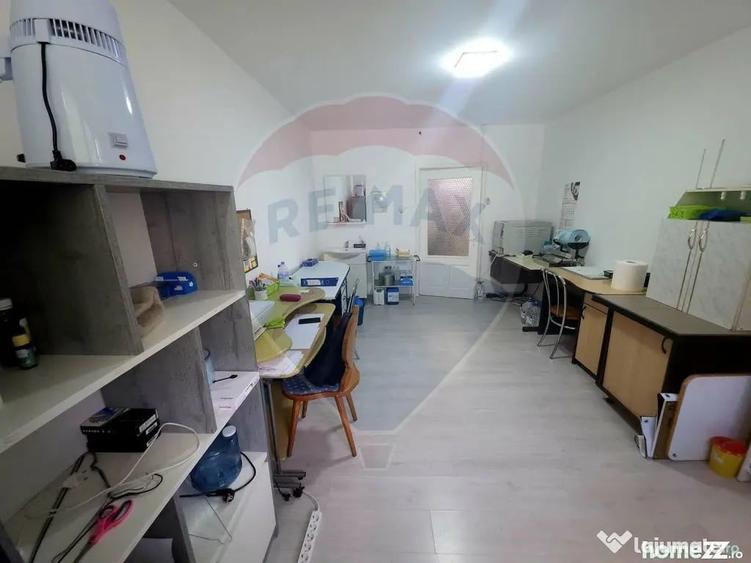 Spațiu comercial, de 45 mp, în Central