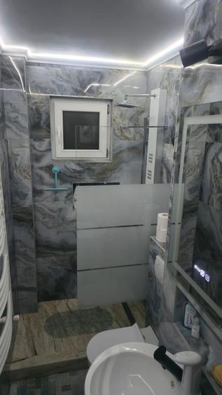 Apartament cu 2 camere semidecomandat, mobilat în Km 4-5