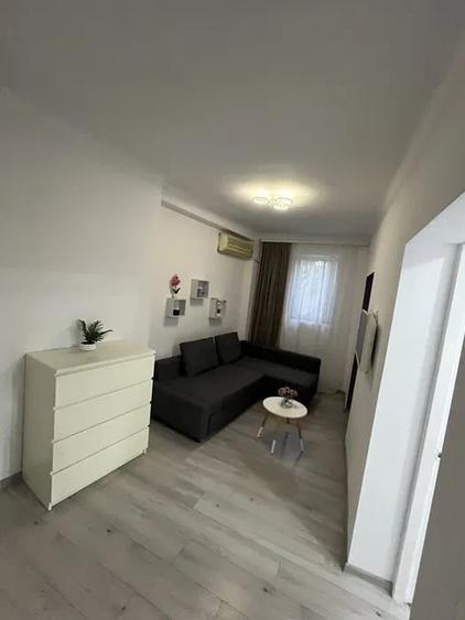 Apartament cu 2 camere semidecomandat, mobilat în Cișmigiu
