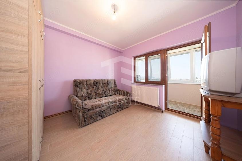 Apartament cu 3 camere decomandat în Electroprecizia