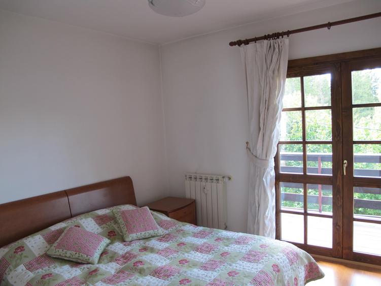 Apartament cu 4 camere decomandat, mobilat în Cioplea