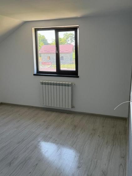 Casă cu 4 camere în Exterior Vest