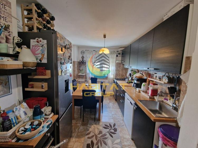 Apartament cu 4 camere semidecomandat, mobilat în Brâncoveanu