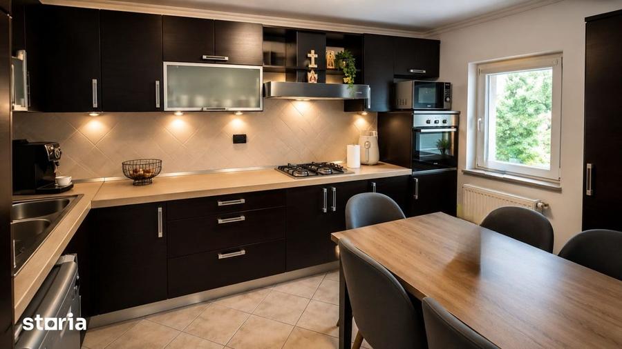Apartament cu 4 camere decomandat în Ultracentral