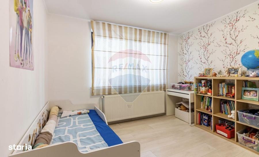 Casă cu 4 camere în Domenii