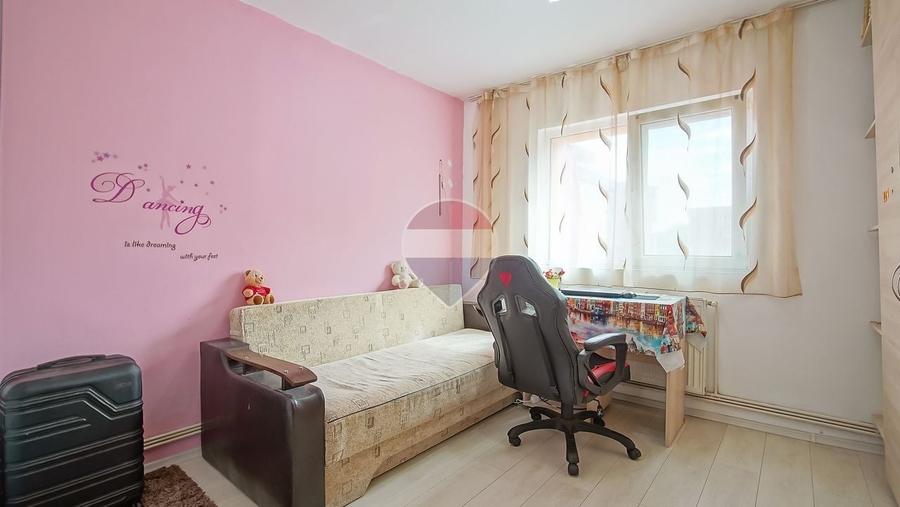 Apartament cu 2 camere decomandat, mobilat în Răcădău