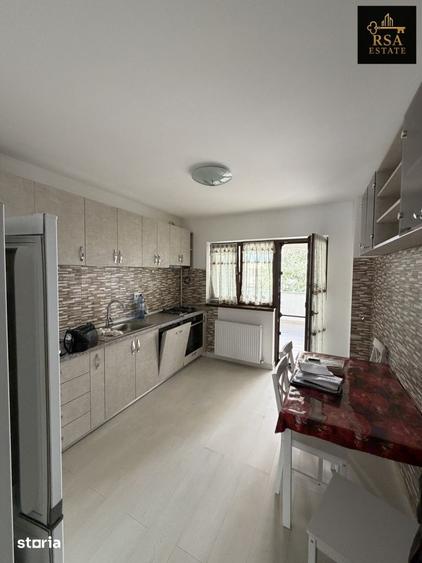 Apartament cu 3 camere, mobilat în Central
