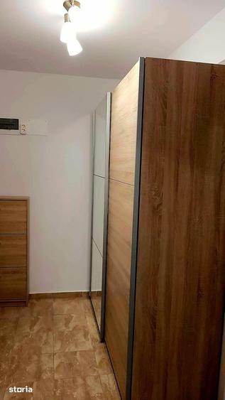 Apartament cu 2 camere decomandat în Titan