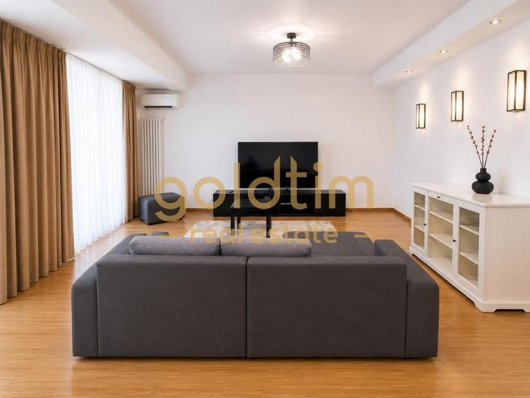 Apartament cu 4 camere decomandat, mobilat în Pipera