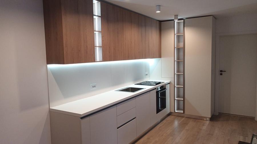 Apartament cu 3 camere decomandat în Titu