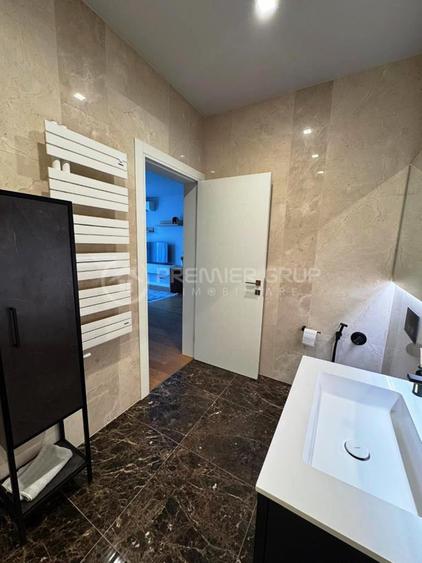 Apartament cu 2 camere decomandat, mobilat în Central