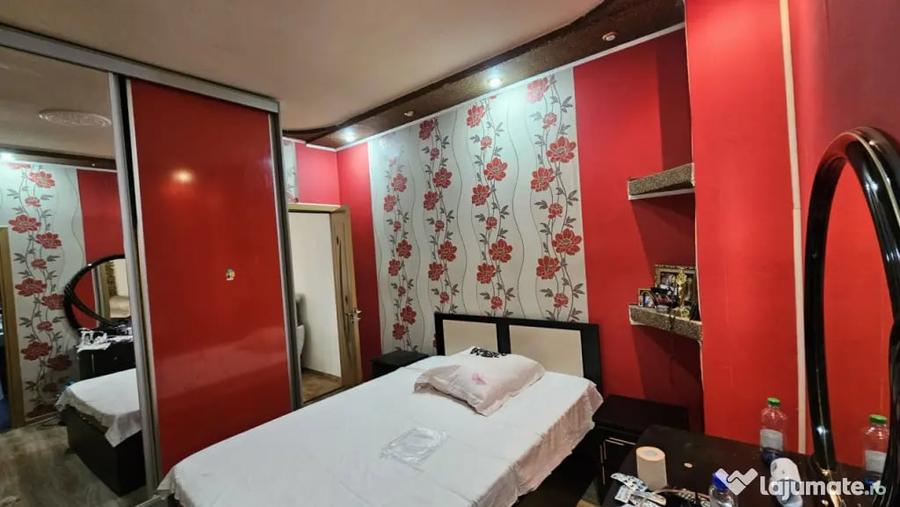 Casă cu 5 camere cu Teren 267 Mp în Pieptănari