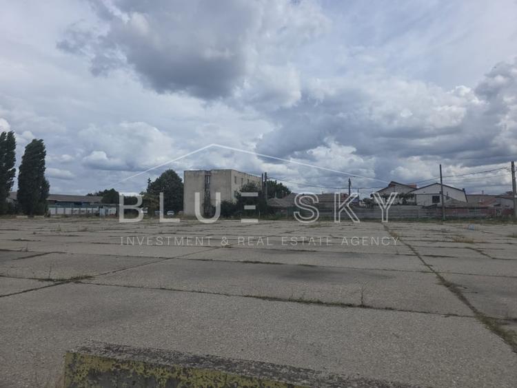 Teren Construcții intravilan de 32000 mp, în Aurel Vlaicu