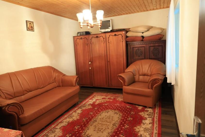 Casă individuală cu 2 camere cu Teren 2000 Mp în Movilița