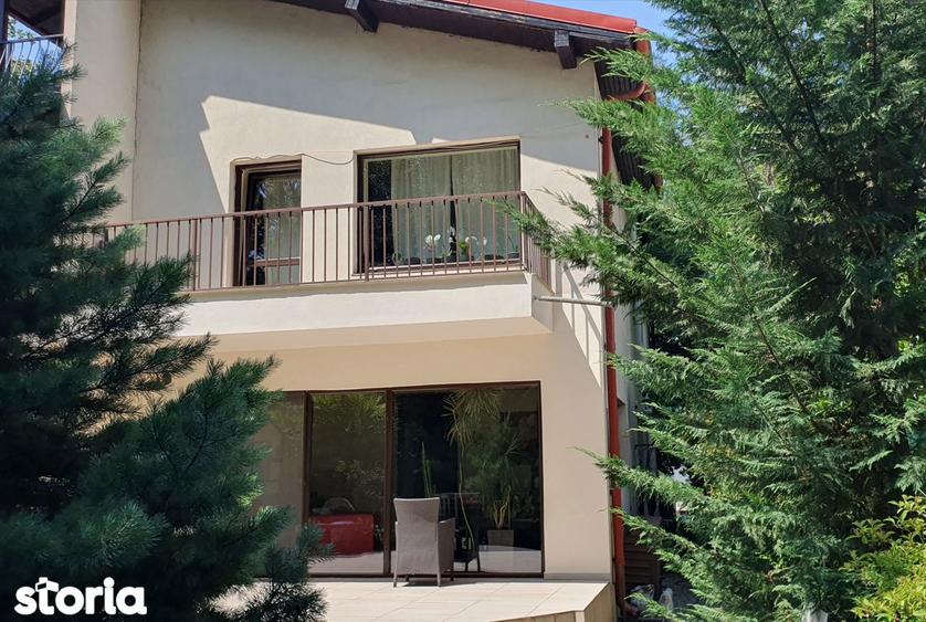 Casă cu 4 camere cu Teren 370 Mp în Băneasa