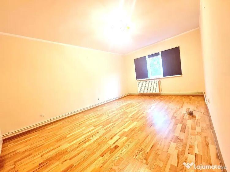 Apartament cu 3 camere decomandat în Dorobanți