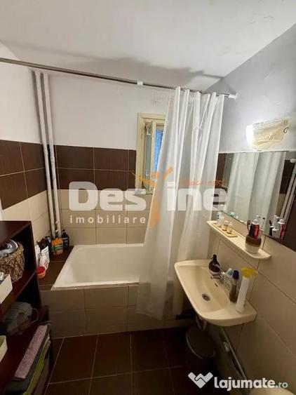 Apartament cu 2 camere semidecomandat în Nicolina