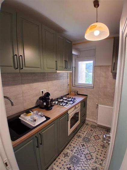 Apartament cu 2 camere nedecomandat, mobilat în Mărăței